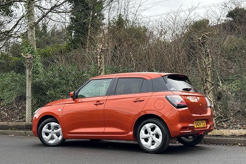 Usado Suzuki Swift 2024 Laranja Citadino