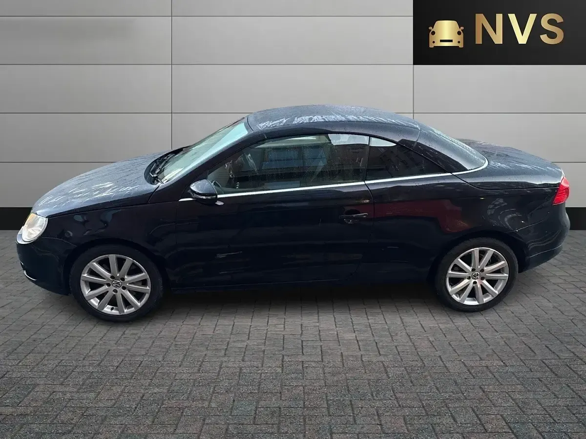 Used VW Eos SE 140 HP (102 kW) 2010 Black Cabriolet