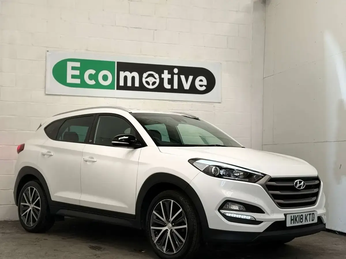Used Hyundai Tucson GO! 177 HP (130 kW) 2018 White SUV