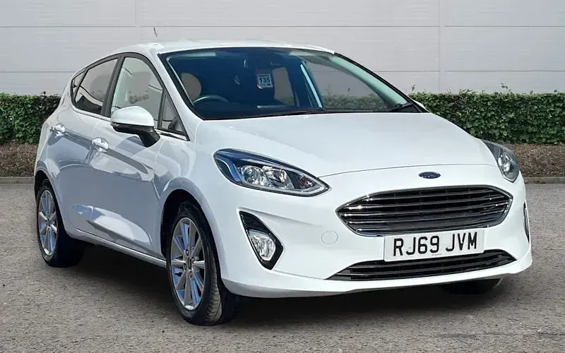 Begagnad Ford Fiesta Titanium 101 HK (74 kW) 2021 Halvkombi