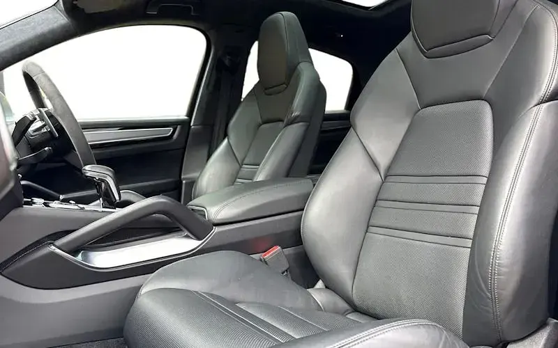 Used Porsche Cayenne Turbo Coupe 551 HP (405 kW) 2022 Coupe