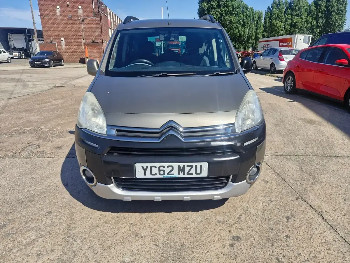 Used Citroën Berlingo XTR 2012 Brown MPV