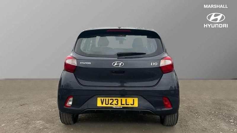 Used Hyundai i10 SE 67 HP (49 kW) 2023 Grey Hatchback