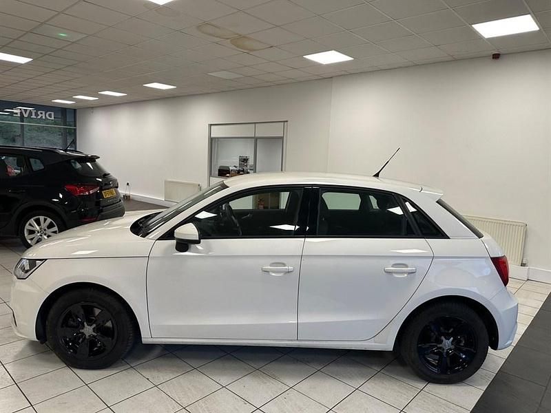 Used Audi A1 Sportback 116 HP (85 kW) 2017 White Hatchback