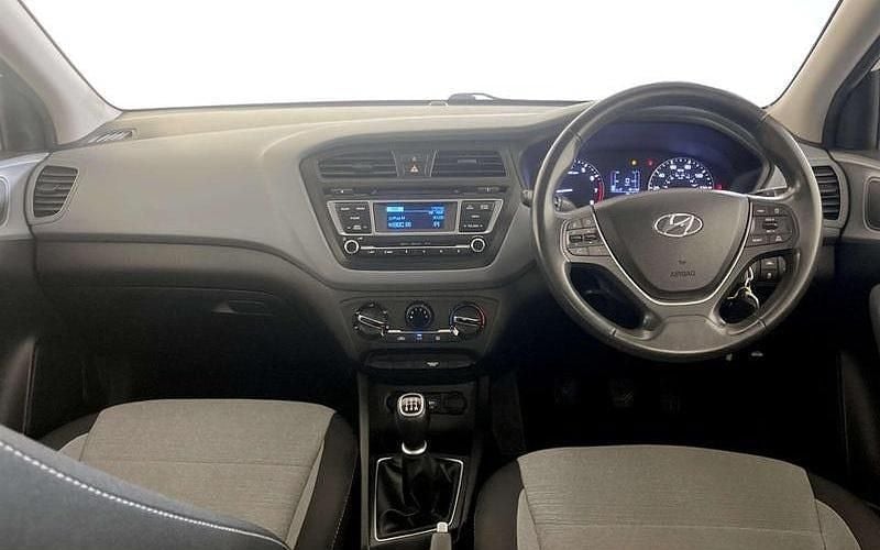 Used Hyundai i20 SE 84 HP (61 kW) 2018 Hatchback