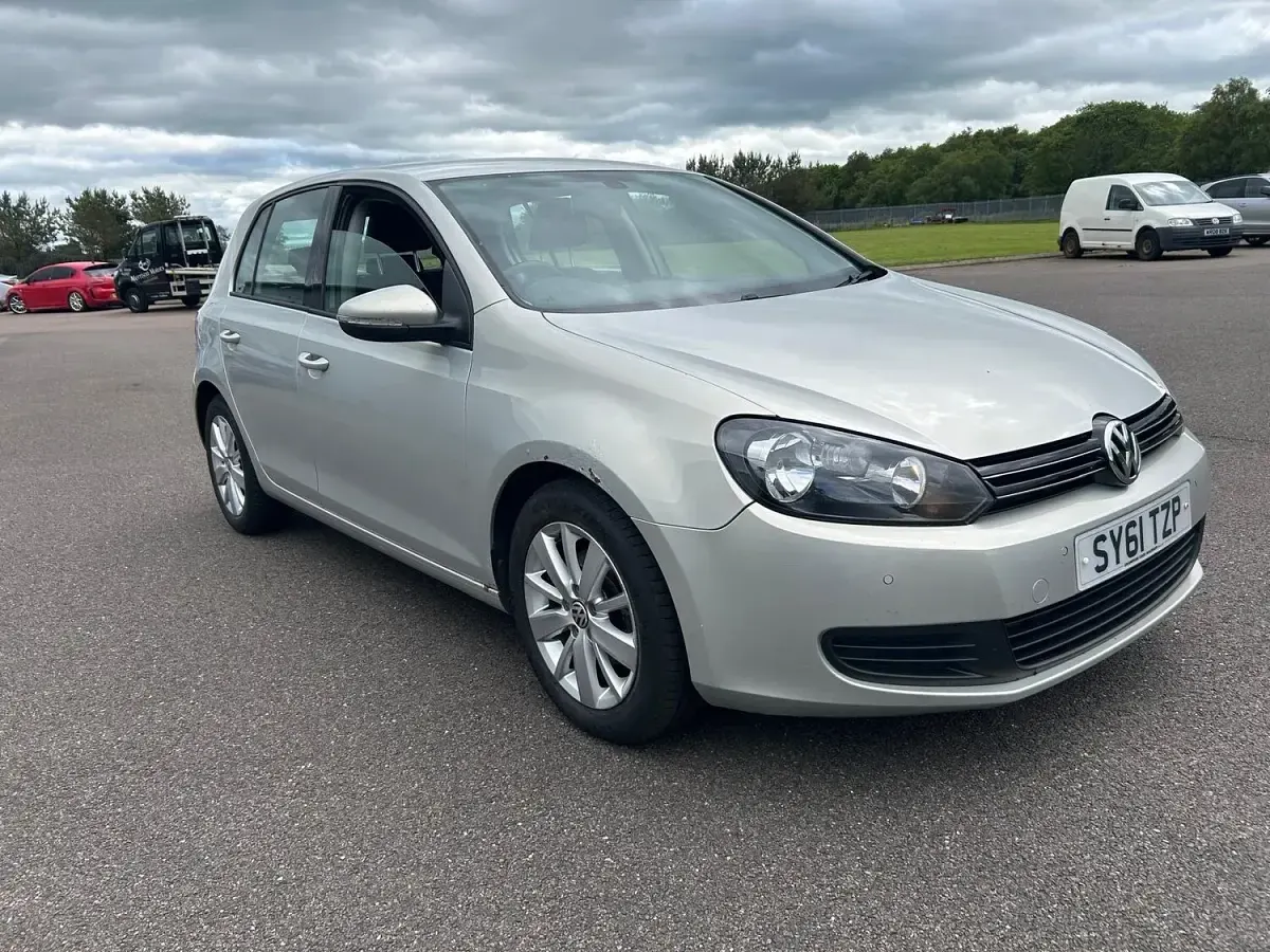 Used VW Golf VI Match 105 HP (77 kW) 2011 Silver Hatchback