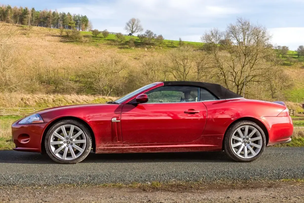 Używany Jaguar XK 2006 Czerwony Kabriolet