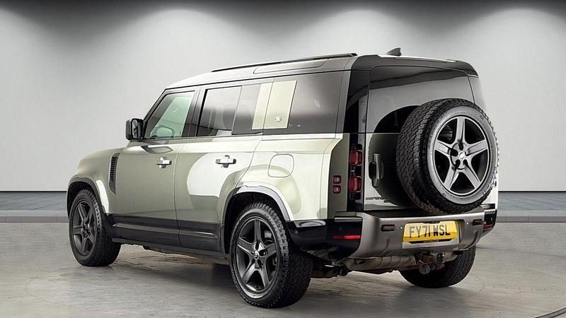 Usado Land Rover Defender SE Dynamic 2021 Verde SUV