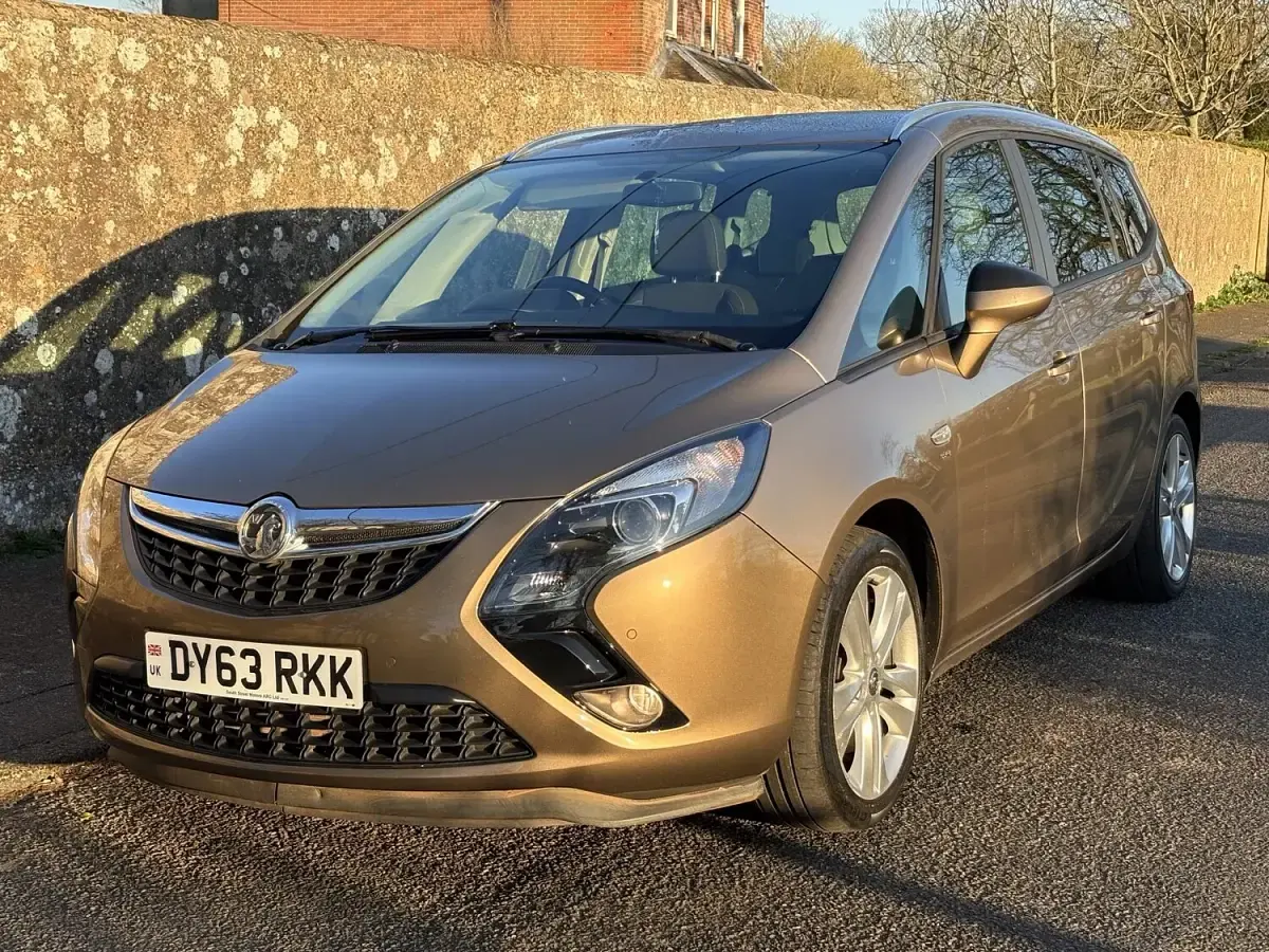 Used Vauxhall Zafira Tourer SRi 2013 Brown MPV