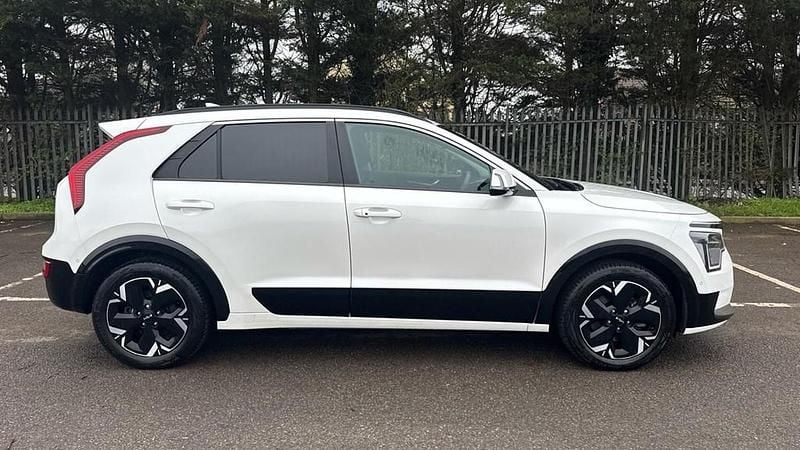 Begagnad Kia e-Niro 150 kW (204 HK) 2024 SUV