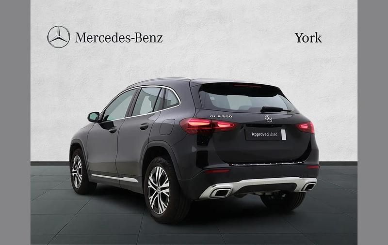 Used Mercedes GLA200 Executive 161 HP (118 kW) 2025 Black SUV