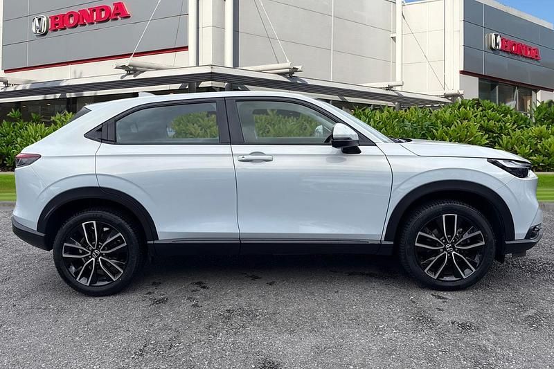 Second-hand Honda HR-V Elegance 2023 Alb SUV