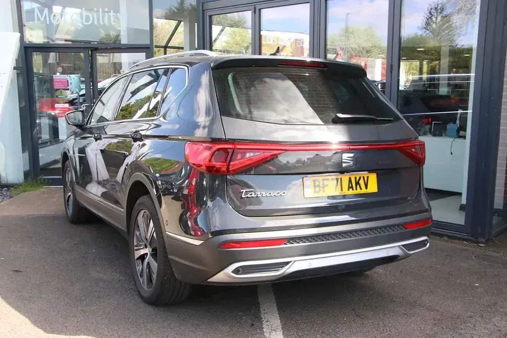 Begagnad Seat Tarraco XCELLENCE 150 HK (110 kW) 2022 Grå SUV