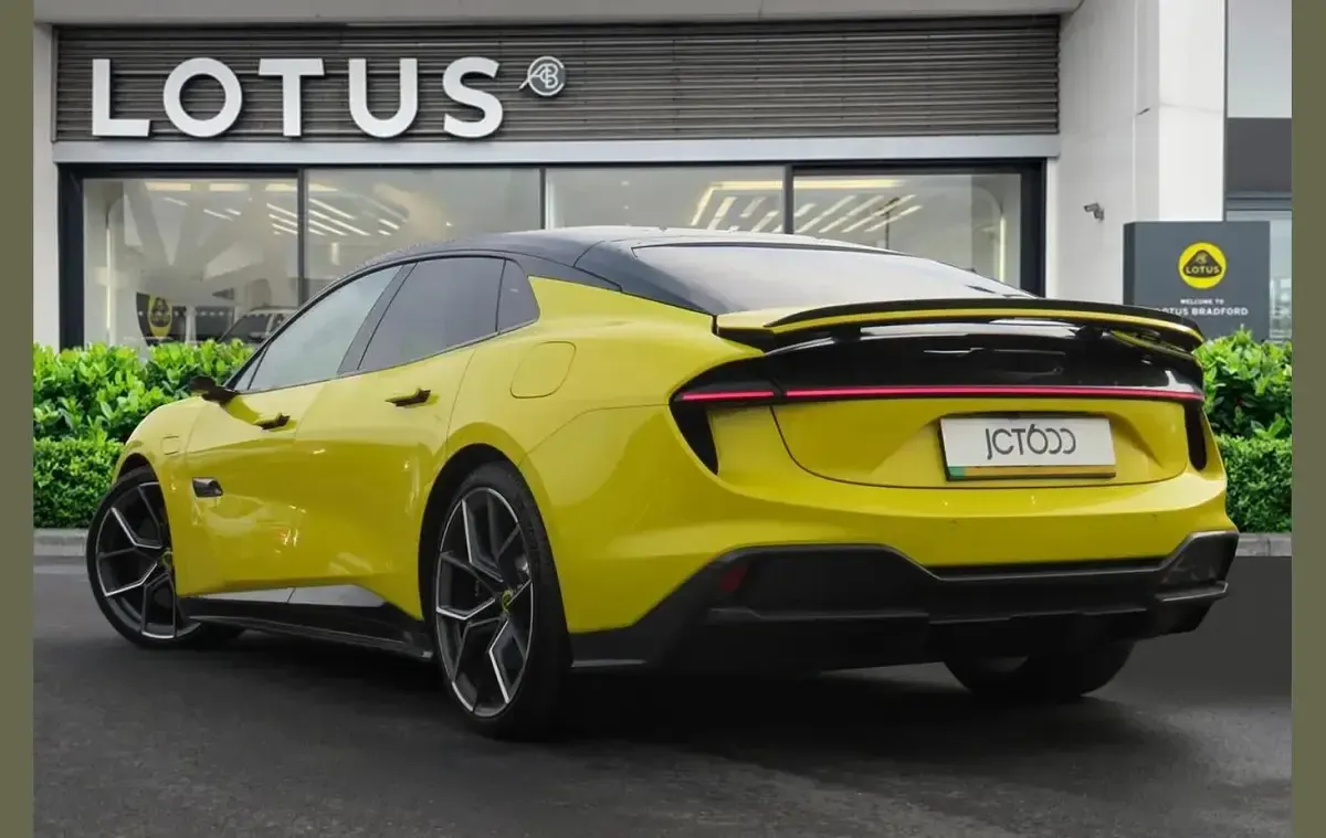 Used Lotus Emeya 450 kW (612 HP) 2025 Yellow Hatchback