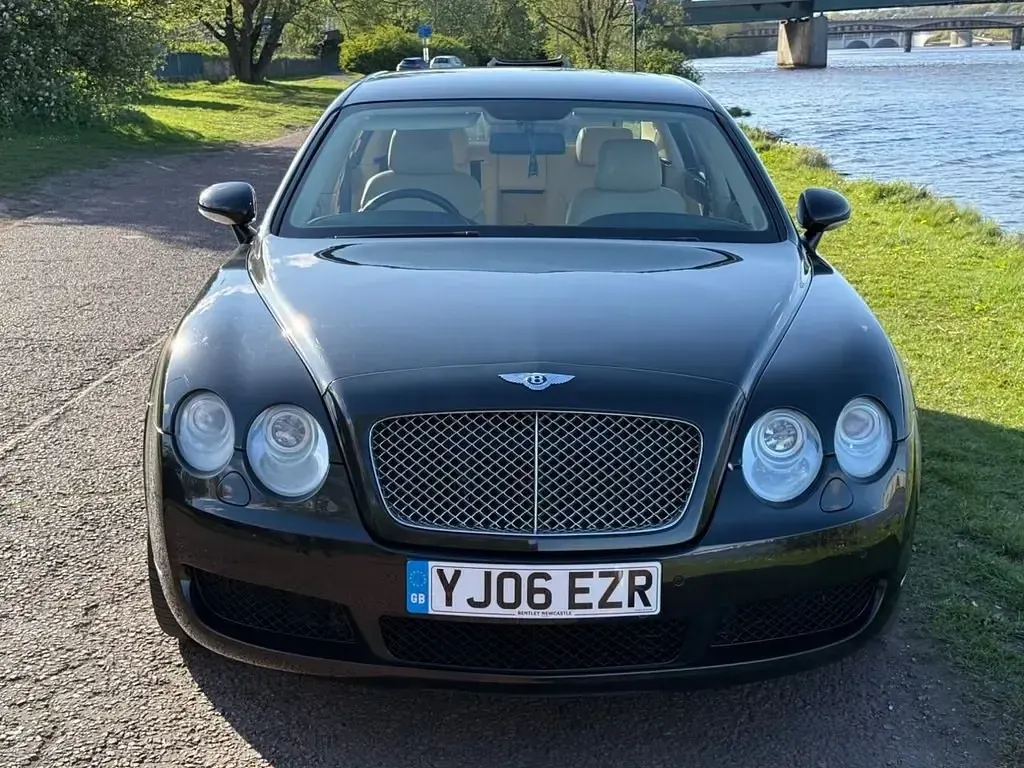 Used Bentley Continental Flying Spur 560 HP (411 kW) 2006 Black Sedan