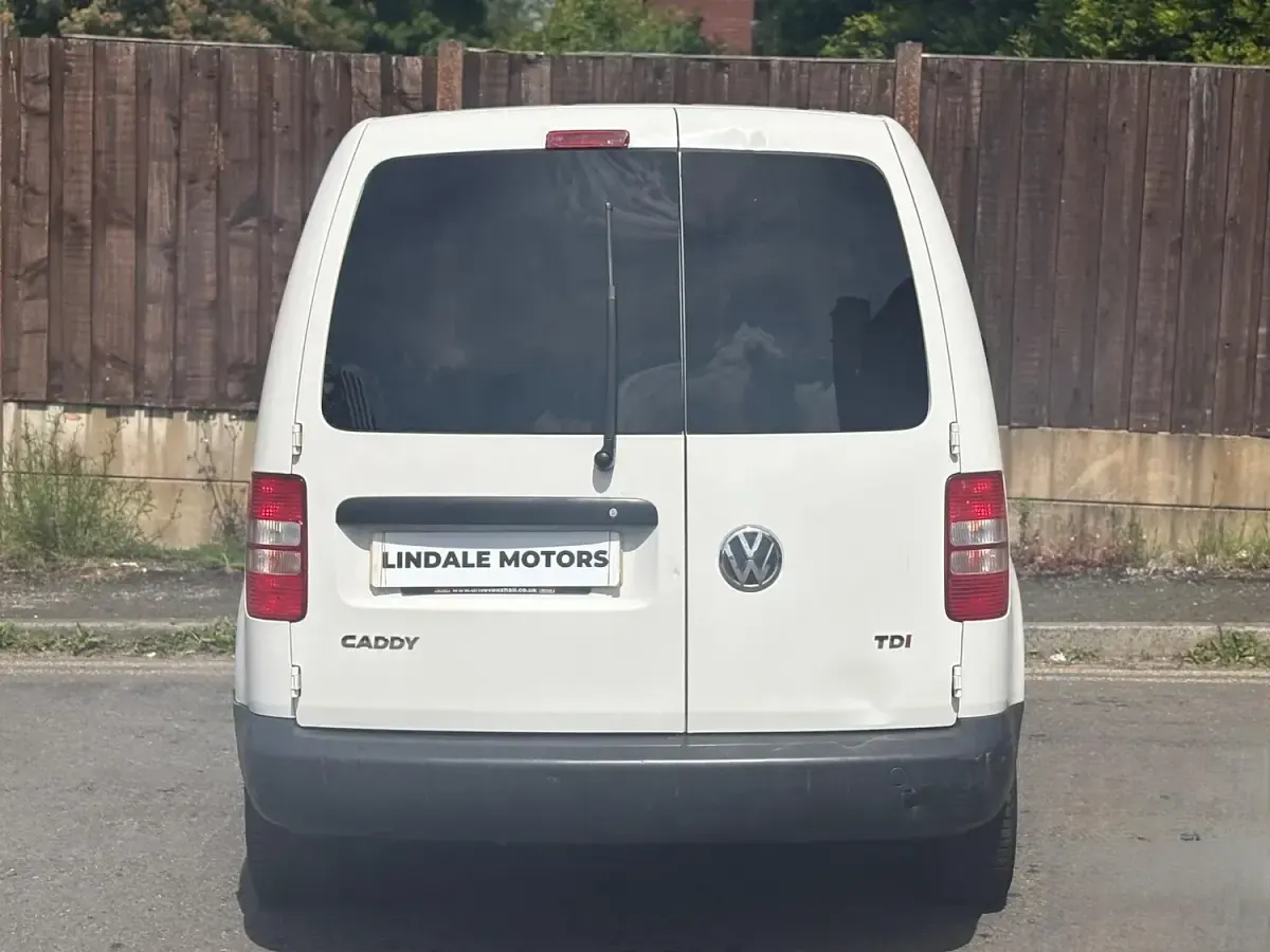 Used VW Caddy Startline 102 HP (75 kW) 2016 White MPV
