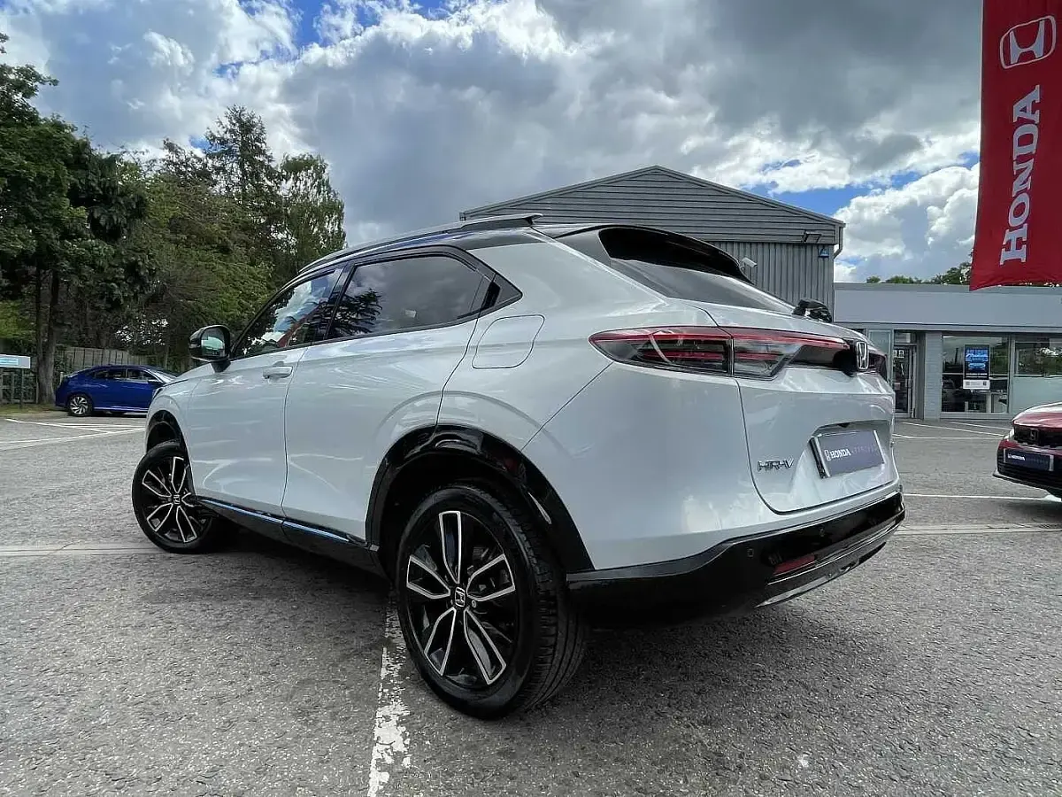 Second-hand Honda HR-V Advance 131 CP (96 kW) 2025 Alb SUV