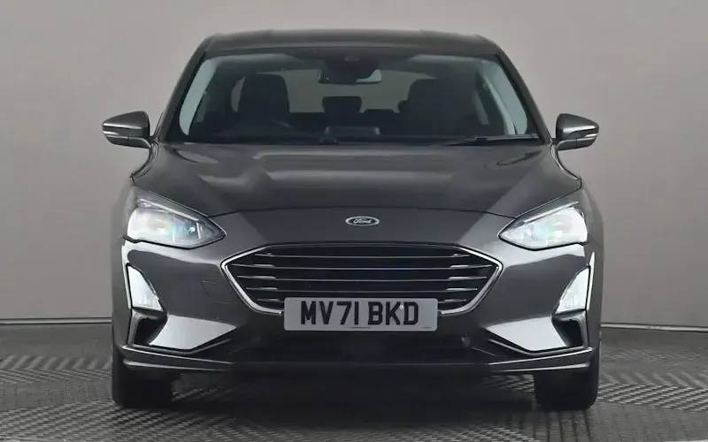 Używany Ford Focus Titanium 120 KM (88 kW) 2021 Szary Hatchback