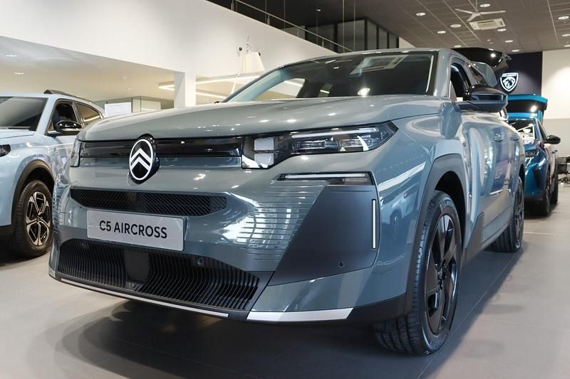 New Citroën C5 145 HP (106 kW) 2025 Hatchback