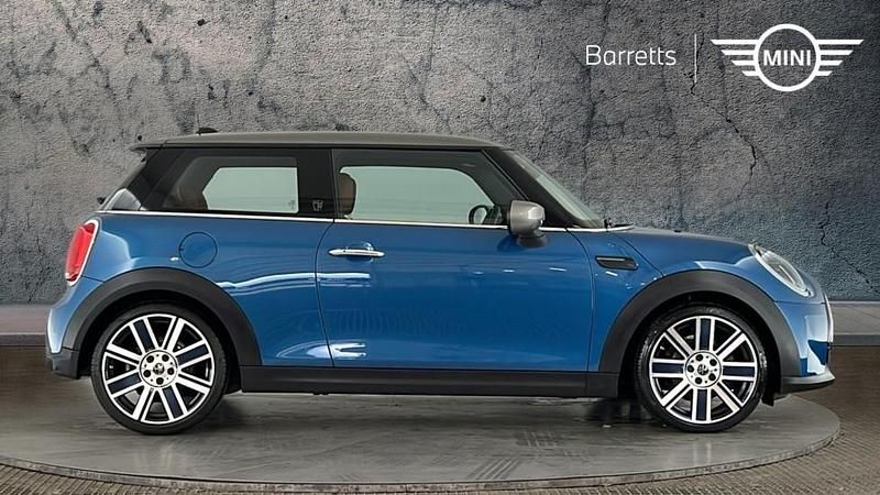 Used Mini Cooper Exclusive 134 HP (98 kW) 2021 Blue Hatchback
