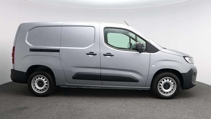 White New 2025 Peugeot Partner Van | £21,799 (Expensive) - Image 1/4