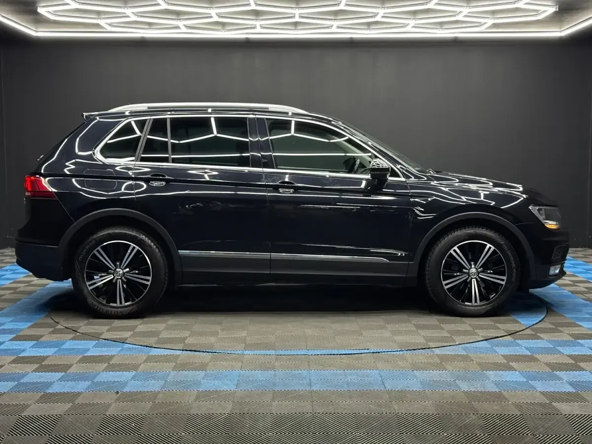 Used VW Tiguan SE 150 HP (110 kW) 2017 Black SUV