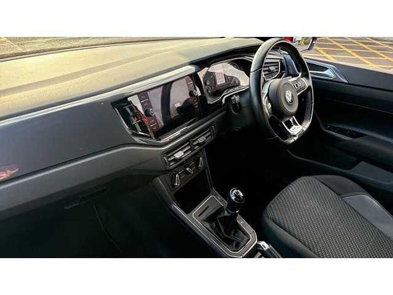 Used VW Polo R-line 110 HP (80 kW) 2021 Flash red Hatchback