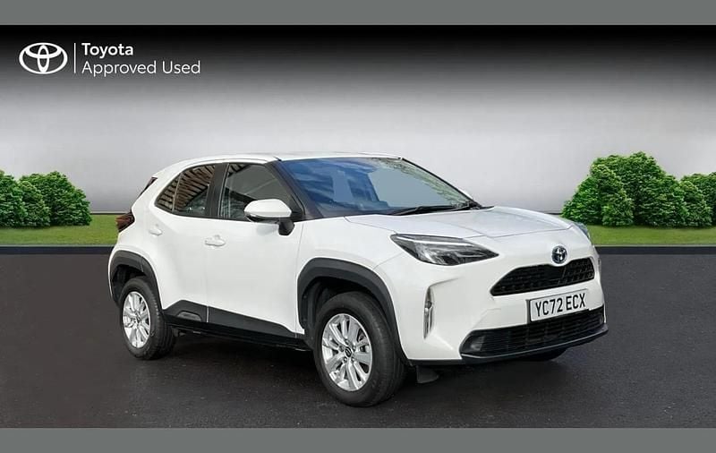 Used Toyota Yaris Cross 113 HP (83 kW) 2022 White SUV
