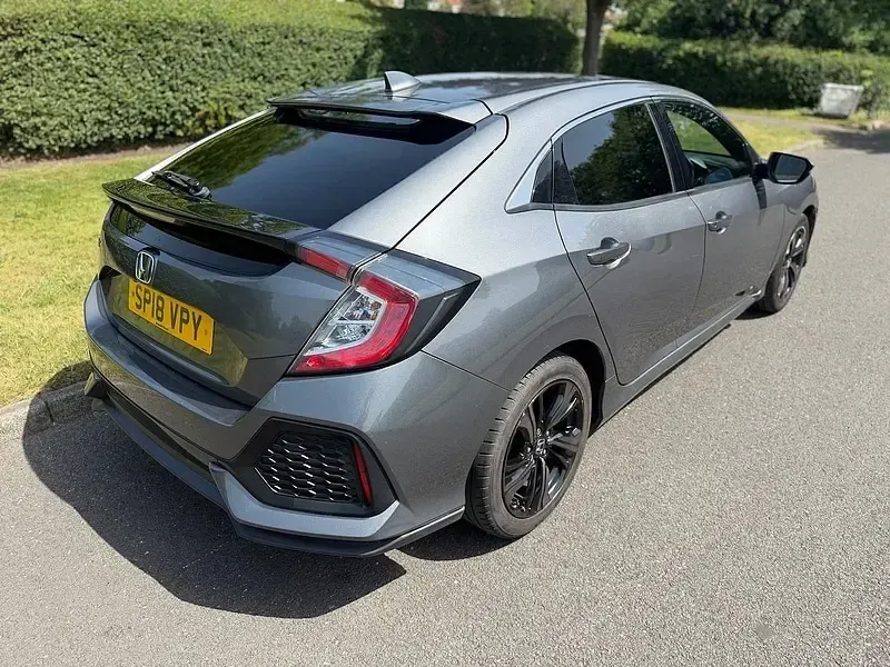 Used Honda Civic SR 129 HP (94 kW) 2018 Grey Hatchback