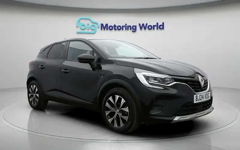Used Renault Captur Evolution 145 HP (106 kW) 2024 Black SUV