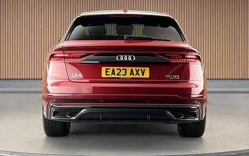 Used Audi Q8 Black Edition 286 HP (210 kW) 2023 Red SUV