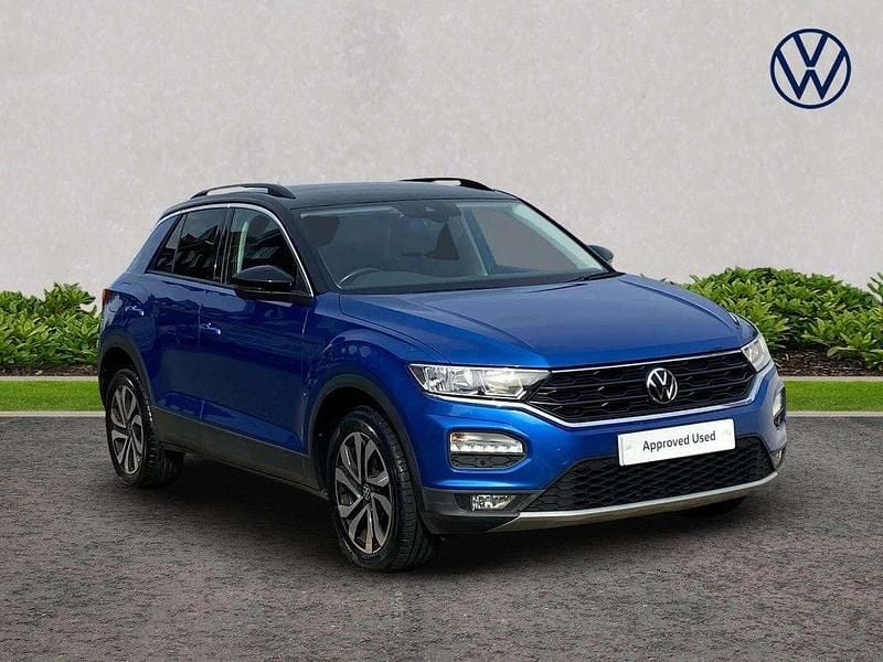 Blue Used 2021 VW T-Roc Active SUV | £16,750 (Fair price) - Image 1/4