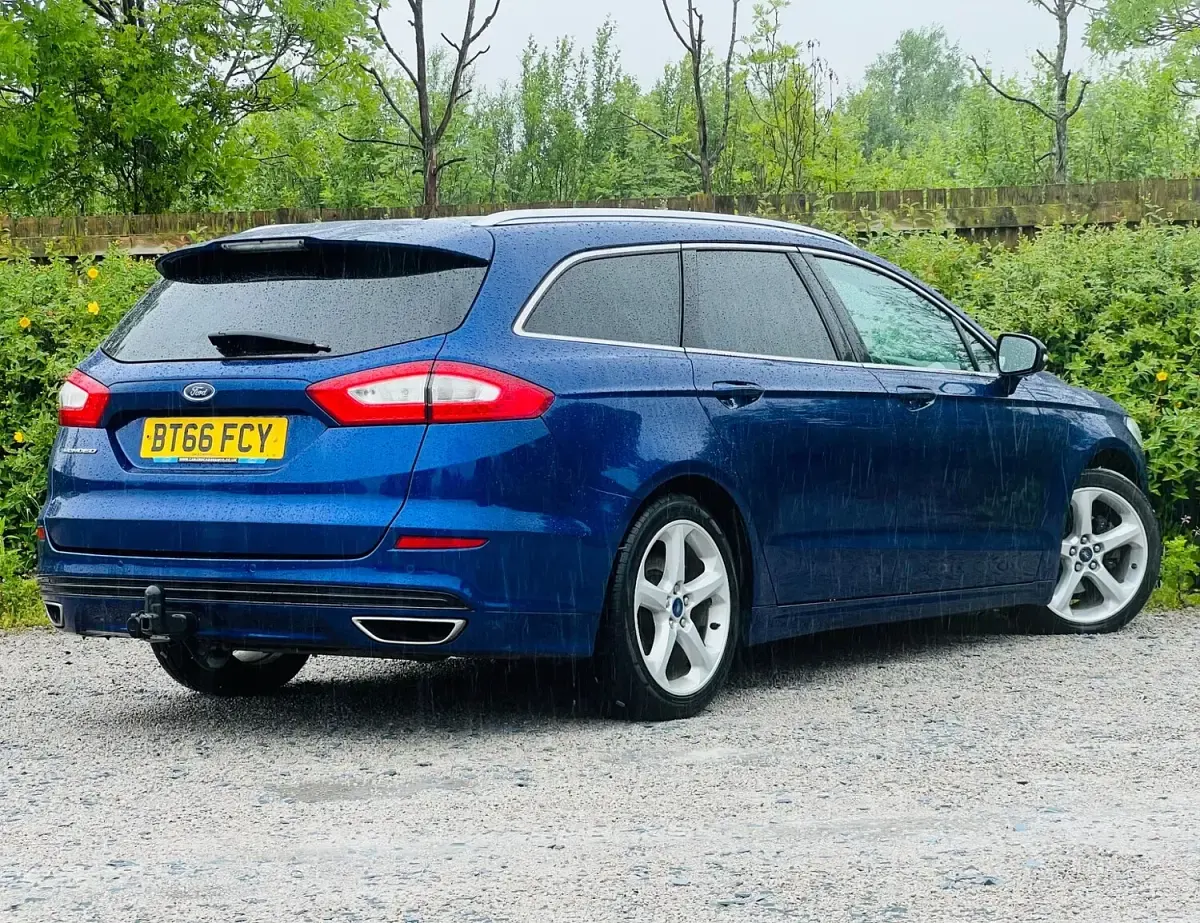 Used Ford Mondeo Titanium 180 HP (132 kW) 2016 Blue Estate