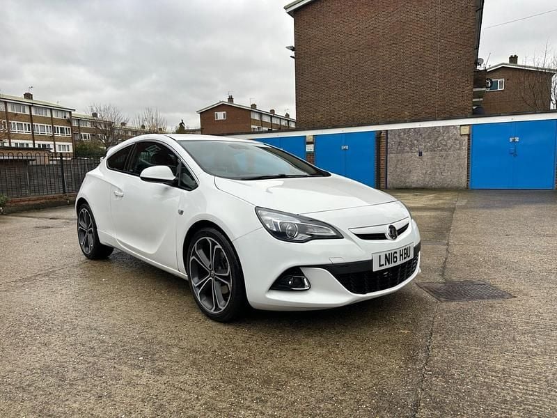 White Used 2016 Vauxhall Astra GTC Edition Hatchback | £5,995 (Good price) - Image 1/4