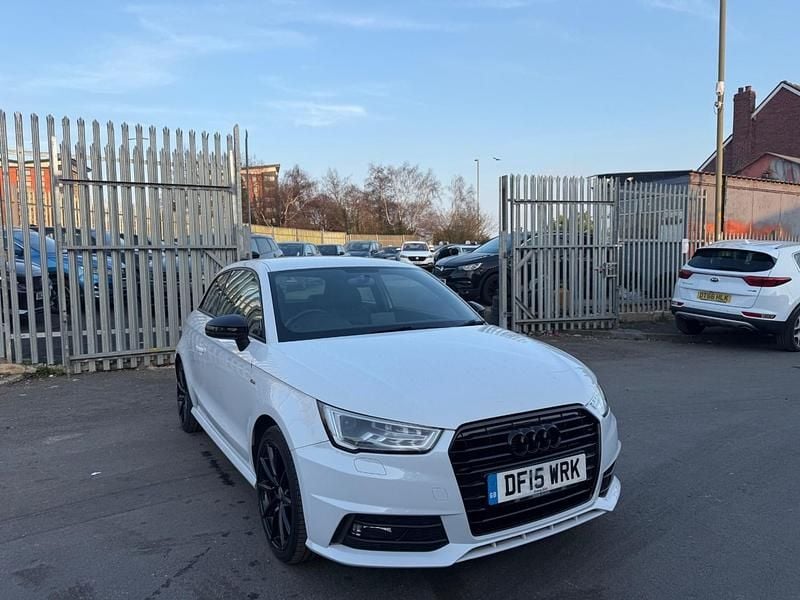 Begagnad Audi A1 S-Line 2015 Vit Halvkombi