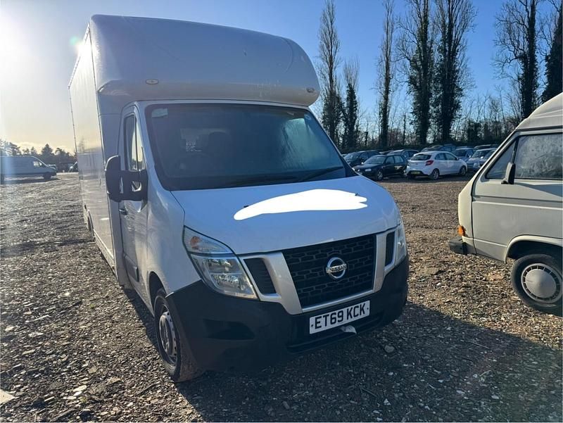 Used Nissan NV400 SE 130 HP (95 kW) 2019 White Van
