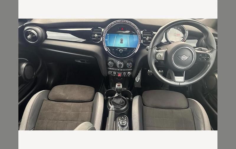 Used Mini Cooper Cabriolet Sport 136 HP (100 kW) 2022 Red Cabriolet