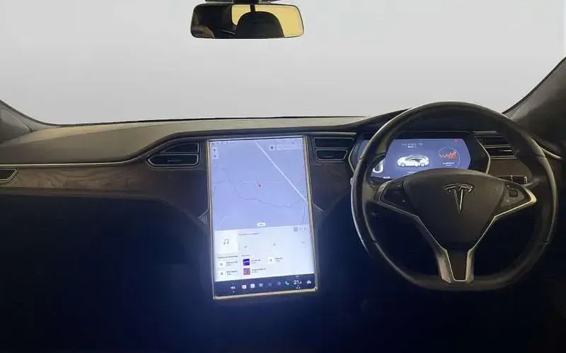 Używany Tesla Model S 314 kW (428 KM) 2013 Hatchback