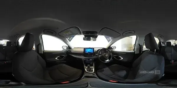 Used Toyota Yaris 116 HP (85 kW) 2024 White Hatchback