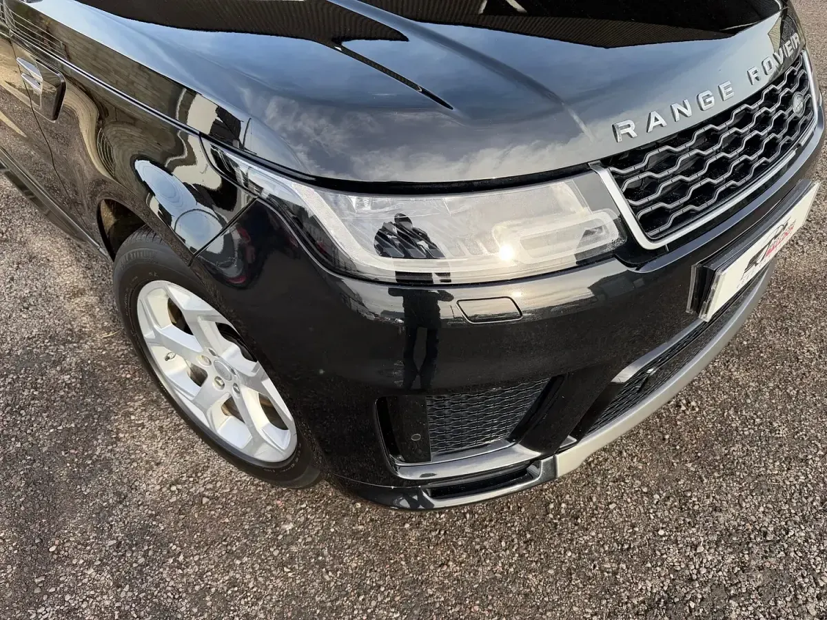 Second-hand Land Rover Range Rover Sport HSE 240 CP (176 kW) 2018 Negru SUV
