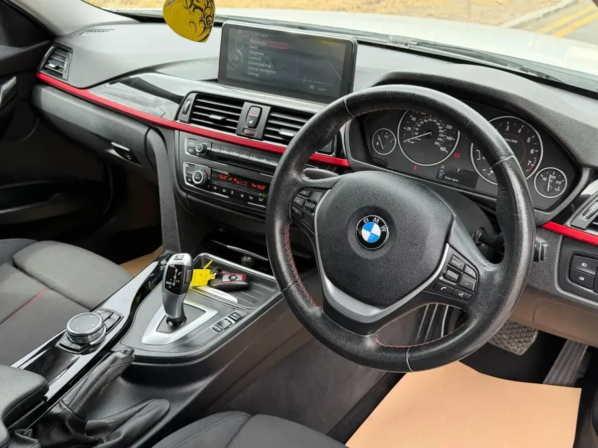 Used BMW 320 Sport Line 2014 White Sedan