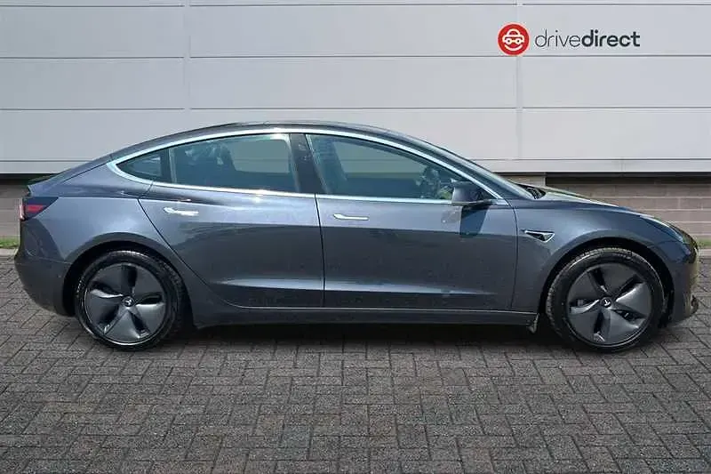 Used Tesla Model 3 Standard Range 239 kW (325 HP) 2020 Grey Sedan