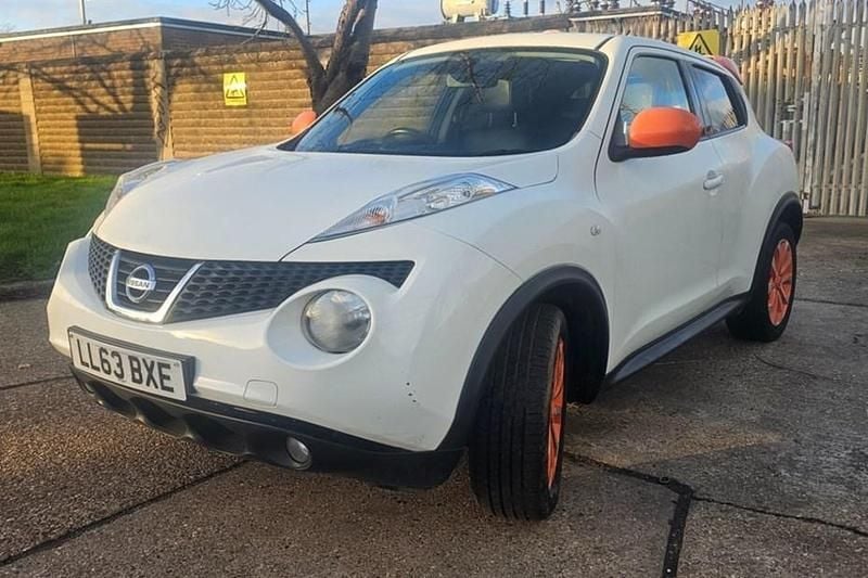 White Used 2013 Nissan Juke Tekna SUV | £3,899 (Fair price) - Image 1/1