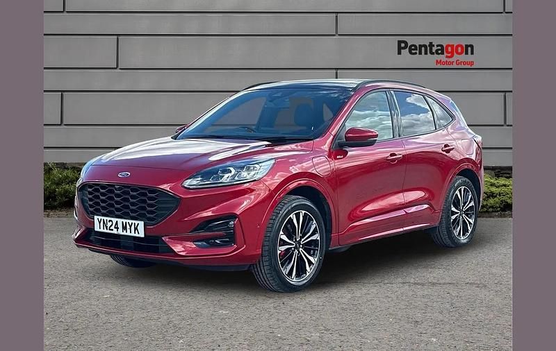 Usado Ford Kuga ST-Line X 221 HP (162 kW) 2024 Vermelho SUV
