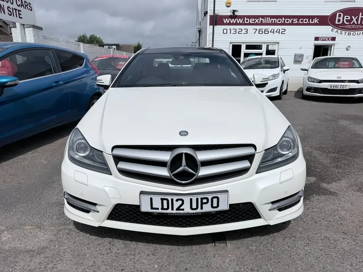 Used Mercedes C250 AMG 204 HP (150 kW) 2012 White Coupe