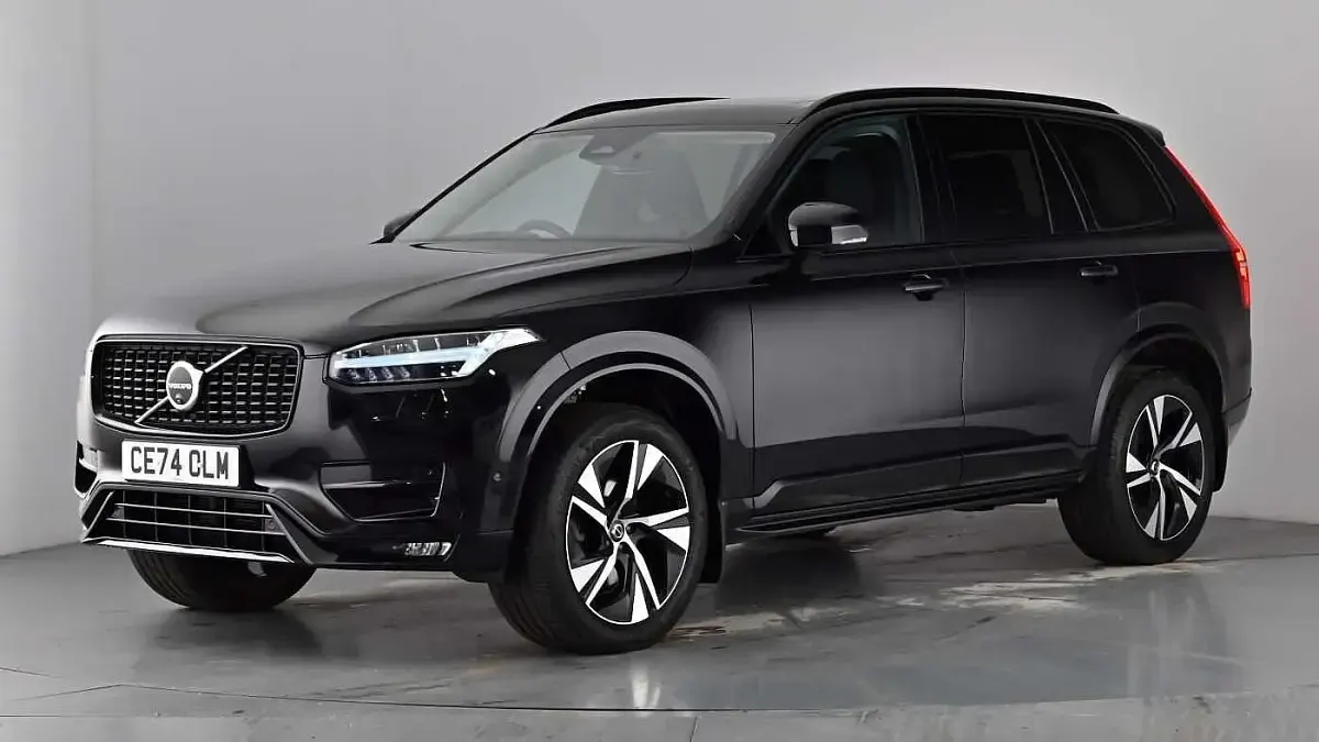 Begagnad Volvo XC90 Plus 2024 Svart SUV