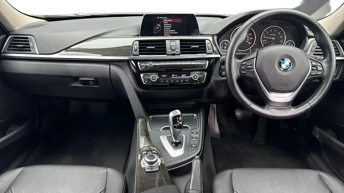 Used BMW 320 Luxury Line 181 HP (133 kW) 2015 Grey