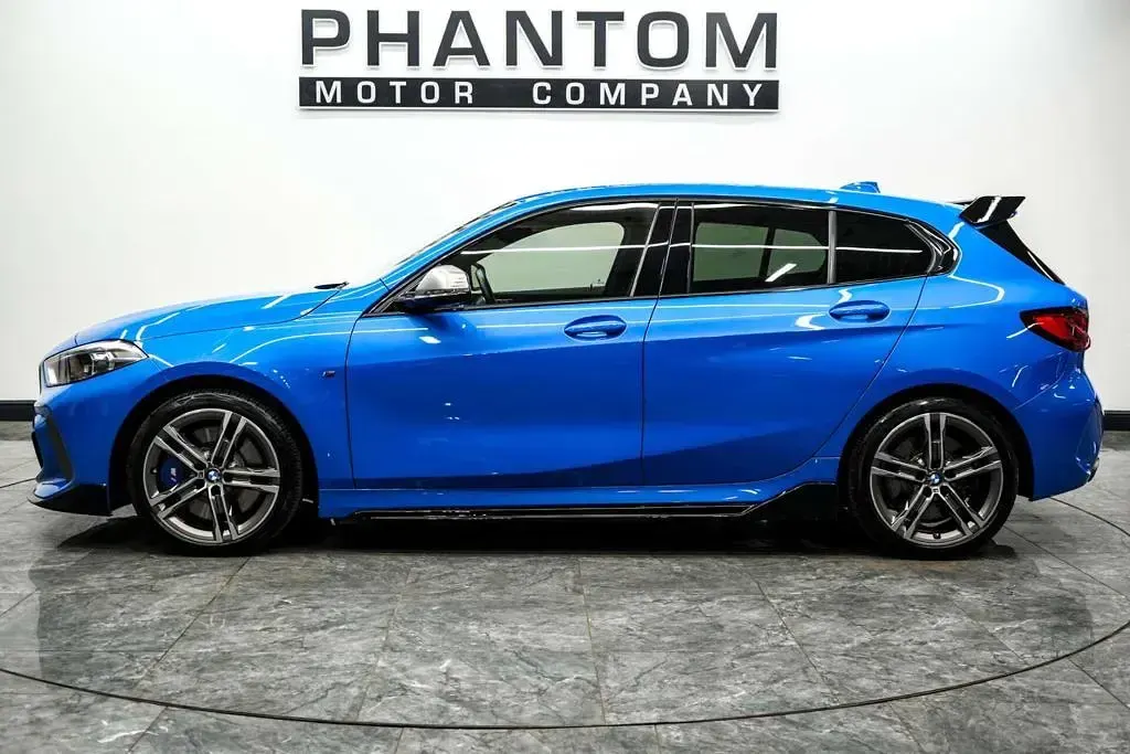 Used BMW M135 Comfort Edition 306 HP (225 kW) 2022 Blue Hatchback