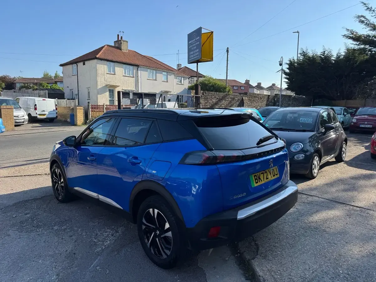 Used Peugeot e-2008 GTi 100 kW (136 HP) 2022 Blue SUV
