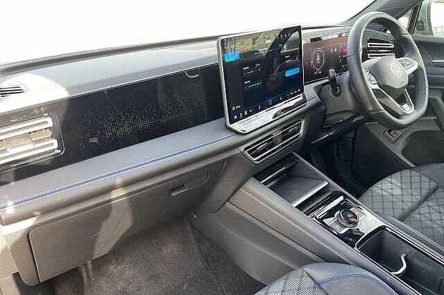 Used VW Tiguan R-line 272 HP (200 kW) 2025 Green SUV